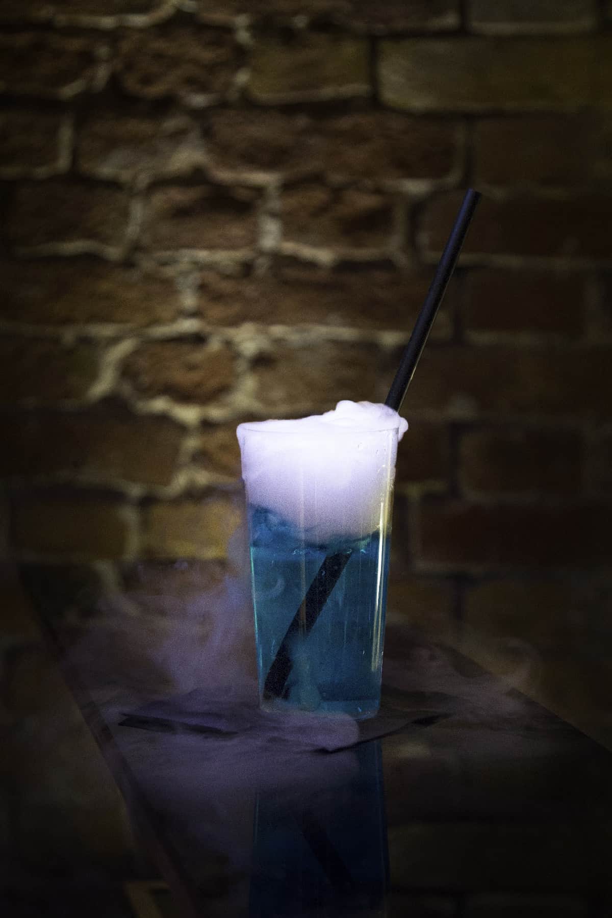 Atlantic Fog Rezeptur Atlantic Fog: Gin, Blue Curacao, Tonic wasser